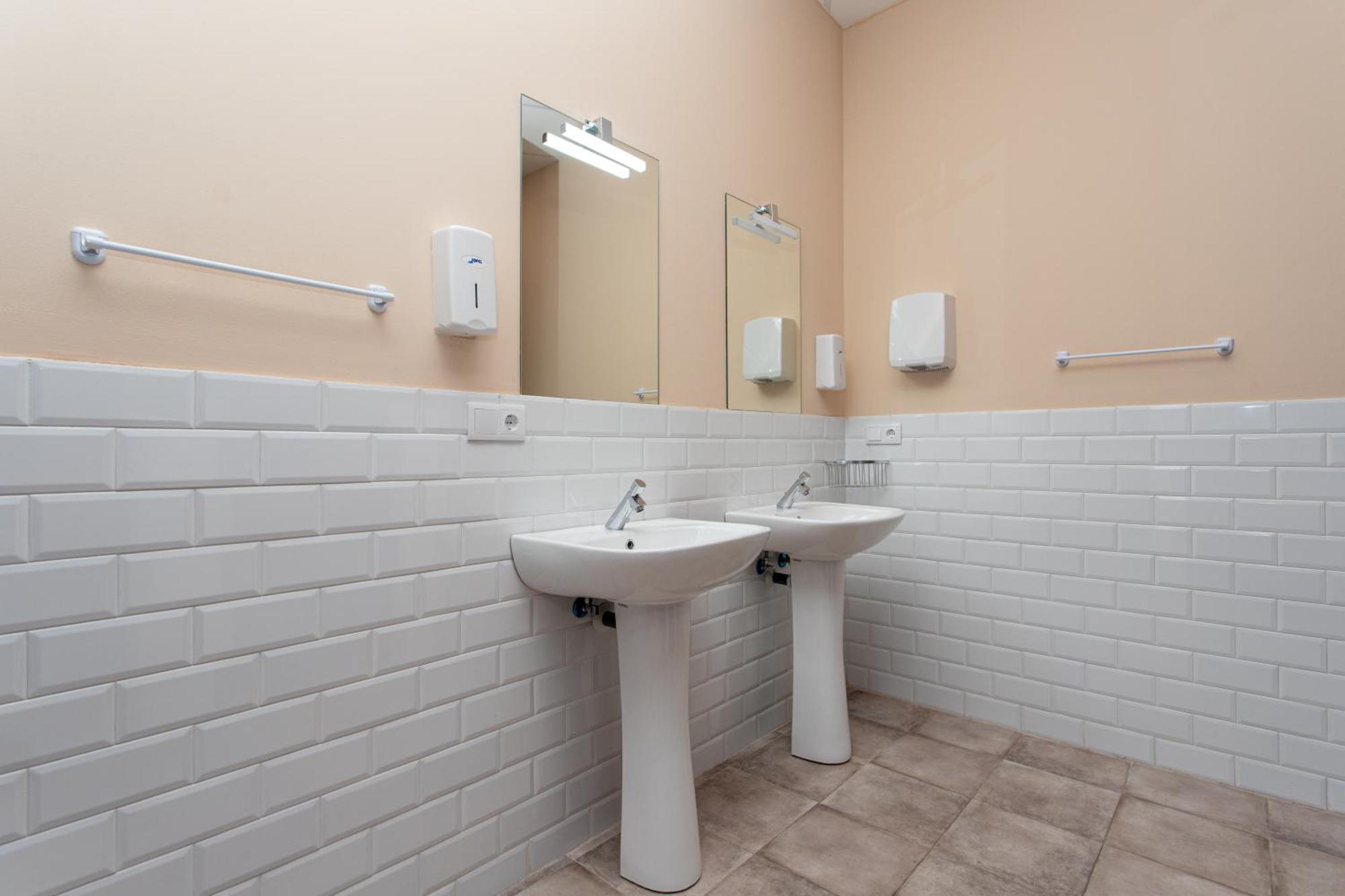 Albergue Hostel לאנס מראה חיצוני תמונה
