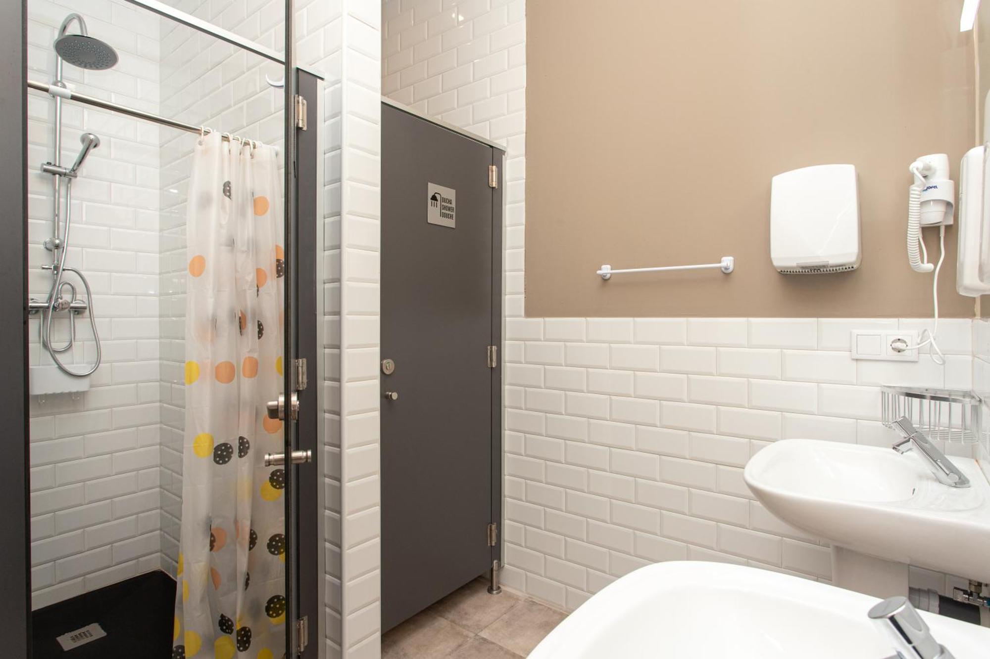 Albergue Hostel לאנס מראה חיצוני תמונה