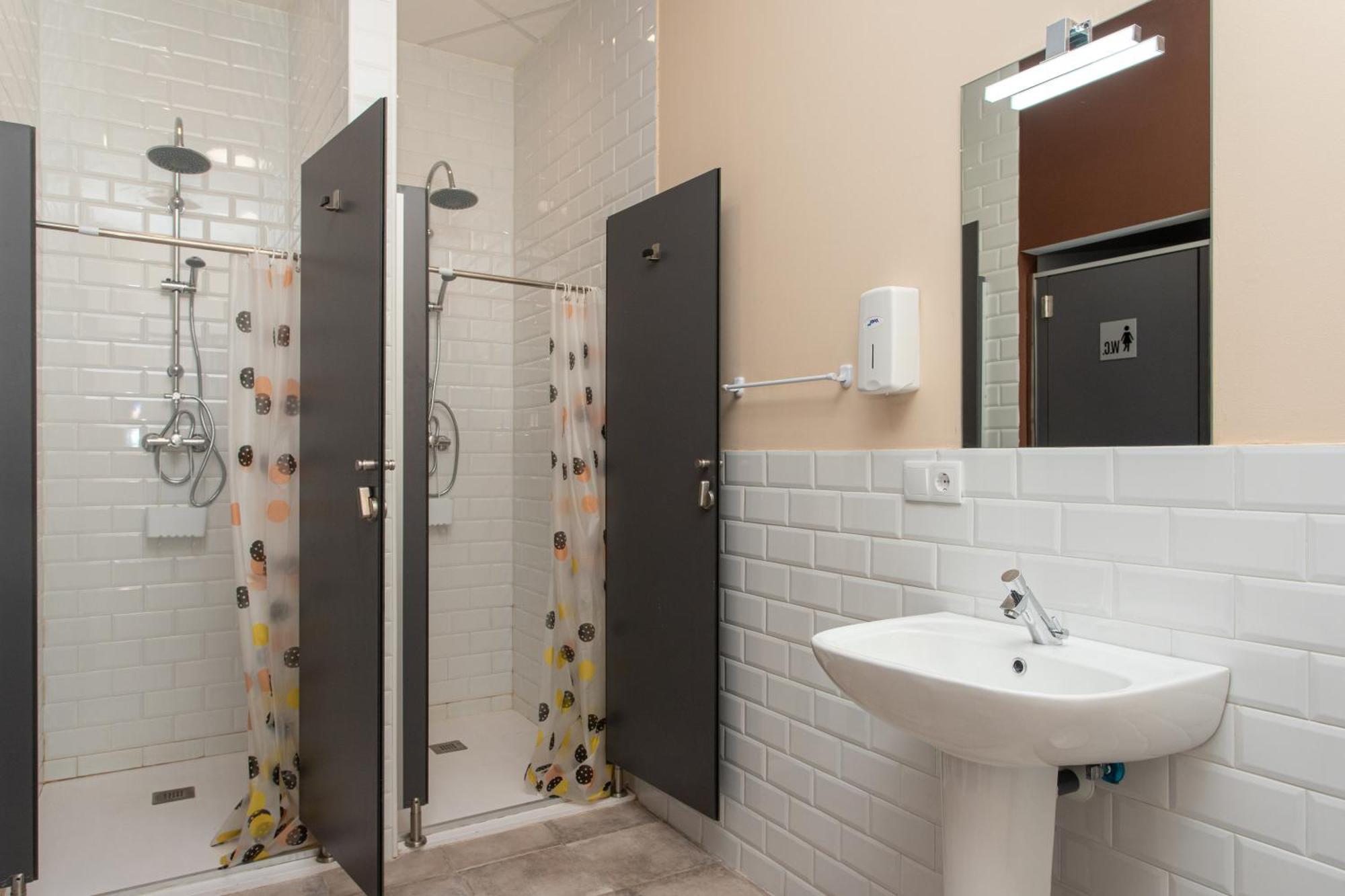 Albergue Hostel לאנס מראה חיצוני תמונה